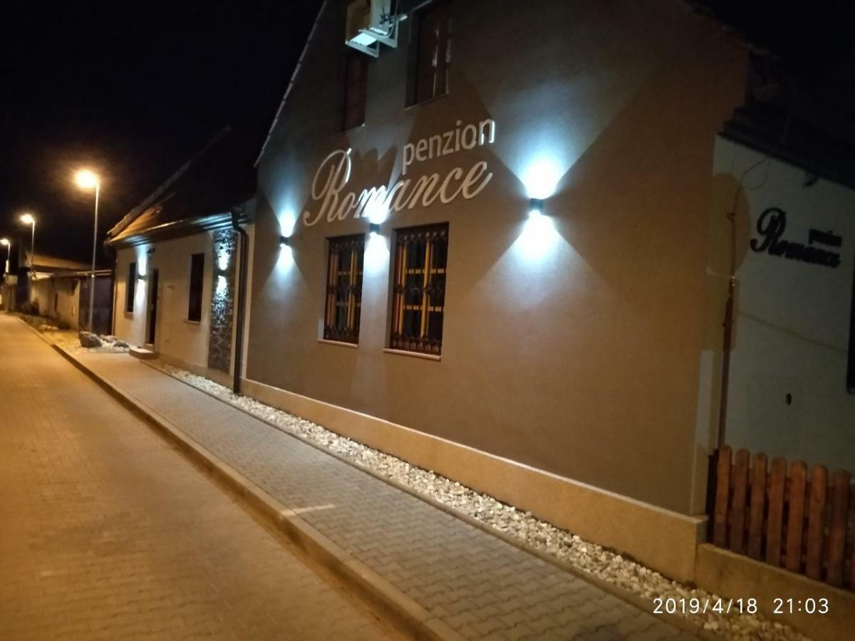 Penzion Romance Břeclav المظهر الخارجي الصورة